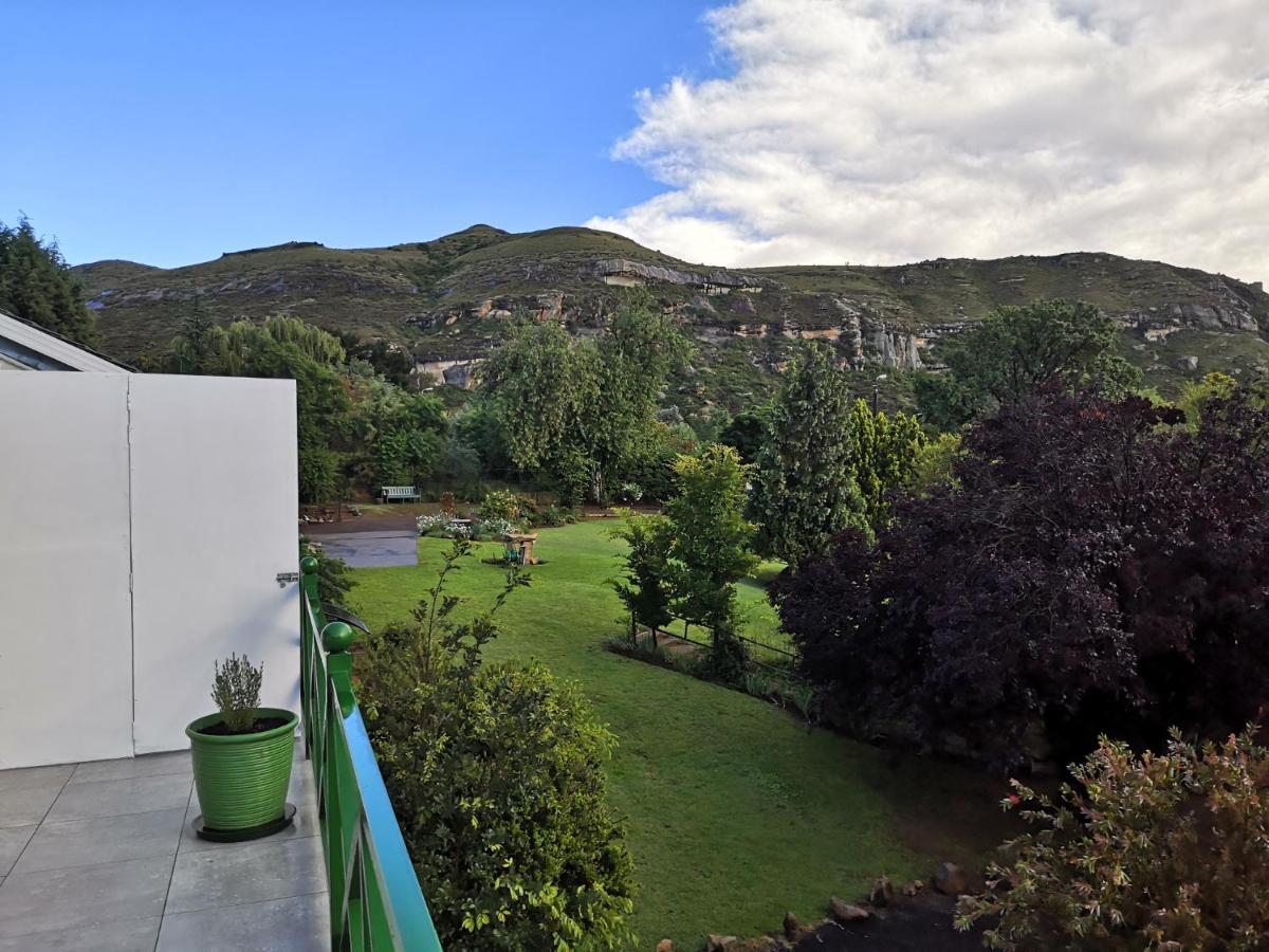 Villa Clarens On Collett Exterior foto